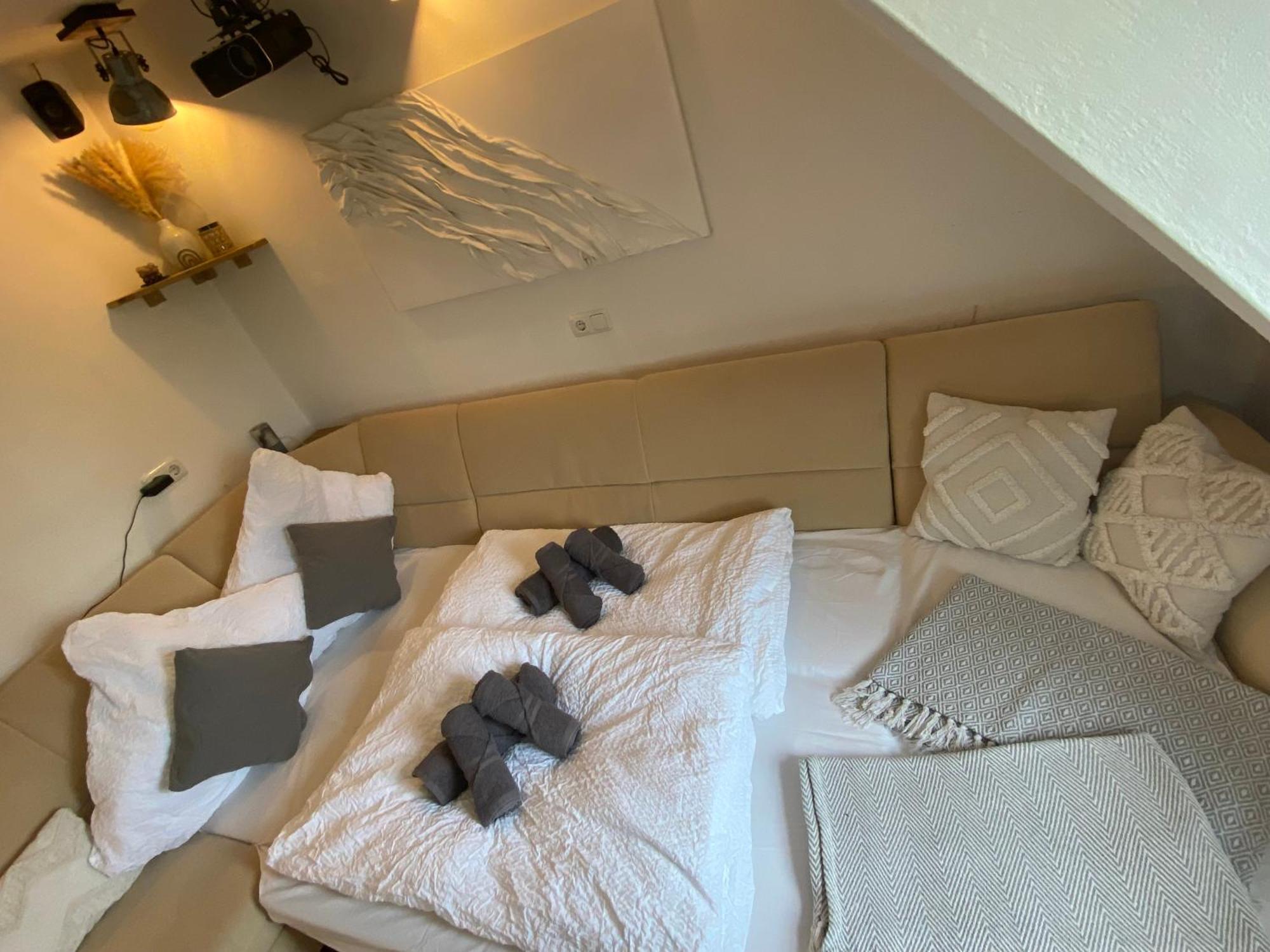Gemuetliche Rustikale Wohnung Mit Kamin Und Optionalem Whirlpool Bad Sobernheim Esterno foto